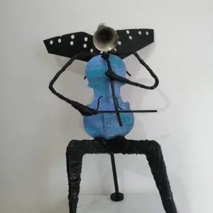 DOĞAN KARAKILIÇ tarafından 2023 yılında 42x74x38 cm ölçülerinde Metal tekniği ile yapılmıştır.