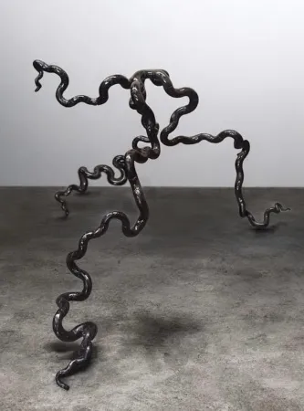 DOĞAN KARAKILIÇ tarafından 2026 yılında 360x170x310 cm ölçülerinde Metal, karışık teknik tekniği ile yapılmıştır.