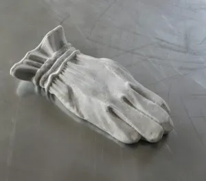 ASLIHAN TİRYAKİ tarafından 2023 yılında 22x4x9 cm ölçülerinde Taş Yontu tekniği ile yapılmıştır.