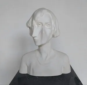 ASLIHAN TİRYAKİ tarafından 2023 yılında 44x24x47 cm ölçülerinde Alçı tekniği ile yapılmıştır.