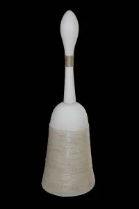 BETÜL DEMİR tarafından 30x30x70 cm ölçülerinde Kalıpla ve elle şekillendirme, renkli bünye, 1100 °C tekniği ile yapılmıştır.