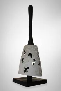 BETÜL DEMİR tarafından 30x30x70 cm ölçülerinde Kalıpla ve elle şekillendirme, renkli bünye, 1100 °C tekniği ile yapılmıştır.