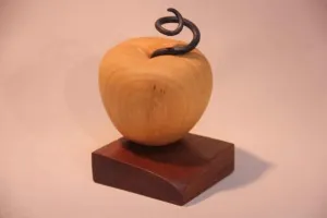 CEMİL GÜÇ tarafından 2014 yılında 23x16x16 cm ölçülerinde Ahşap tekniği ile yapılmıştır.