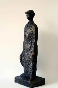 CENGİZ SAVAŞ tarafından 2013 yılında 53x17x12 cm ölçülerinde Heykel tekniği ile yapılmıştır.