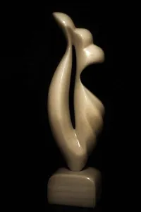 DİNÇER GÜNGÖRÜR tarafından 2015 yılında 48x15x9 cm ölçülerinde Marmara mermeri tekniği ile yapılmıştır.