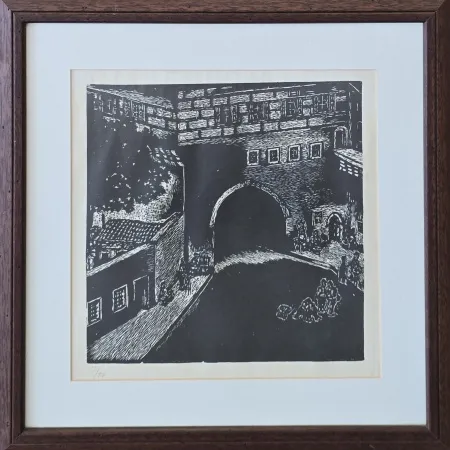 TURGUT ZAİM tarafından 30x30 cm ölçülerinde Gravür (Ed. 15/17) tekniği ile yapılmıştır.