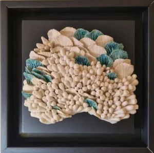 ELİF NURAN YAŞAROL tarafından 2024 yılında 26x26x8 cm ölçülerinde Seramik, Elle Şekillendirme tekniği ile yapılmıştır.