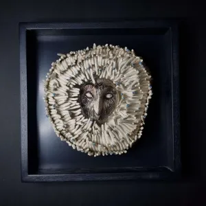 ELİF NURAN YAŞAROL tarafından 2025 yılında 26x26x8 cm ölçülerinde Seramik, Elle Şekillendirme tekniği ile yapılmıştır.