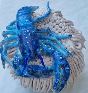 ELİF NURAN YAŞAROL tarafından 2025 yılında 27x25x23 cm ölçülerinde Seramik, Elle Şekillendirme tekniği ile yapılmıştır.