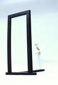 FERİT YAZICI tarafından 2025 yılında 50.8x28x37.4 cm ölçülerinde Karışık teknik , ahşap, metal tekniği ile yapılmıştır.