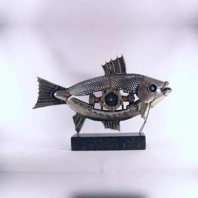 ÖZER AKTAŞ tarafından 2025 yılında 37x53x10 cm ölçülerinde Metal heykel tekniği ile yapılmıştır.