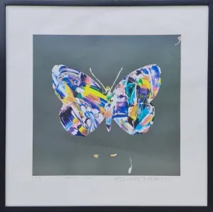 ERGİN İNAN tarafından 2021 yılında 70x70 cm ölçülerinde Dijital Yüksek Baskı Edisyon EA 3/4 tekniği ile yapılmıştır.