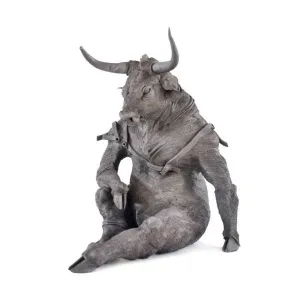 BUĞRA ÖZER tarafından 2017 yılında 31x24x32 cm ölçülerinde Siyah Kil 1250°C Serbest Elle Şekillendirme tekniği ile yapılmıştır.