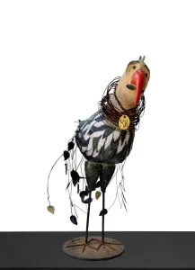 MARİA BERENT tarafından 2009 yılında 65x70x20 cm ölçülerinde Seramik, Tel tekniği ile yapılmıştır.