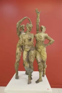 METİN YURDANUR tarafından 72x37x22 cm ölçülerinde Bronz tekniği ile yapılmıştır.