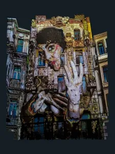 EMRE LÜLE tarafından 2015 yılında 100x80 cm ölçülerinde Pleksiglas+Ahşap tekniği ile yapılmıştır.