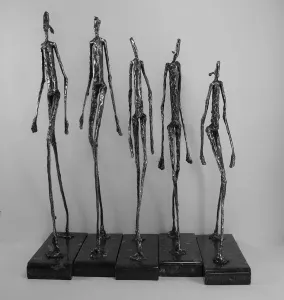 ÖZER AKTAŞ tarafından 35x25x50 cm ölçülerinde Demir Yontu+Kaynak tekniği ile yapılmıştır.