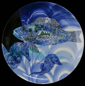 SEMİH KAPLAN tarafından 2011 yılında 51x51 cm ölçülerinde Çini duvar tabağı tekniği ile yapılmıştır.