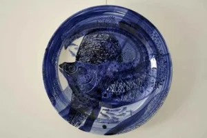 SEMİH KAPLAN tarafından 2008 yılında 80x80 cm ölçülerinde Çini tekniği ile yapılmıştır.