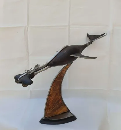 SERKAN ERKOÇ tarafından 2023 yılında 48x54x33 cm ölçülerinde Metal heykel tekniği ile yapılmıştır.