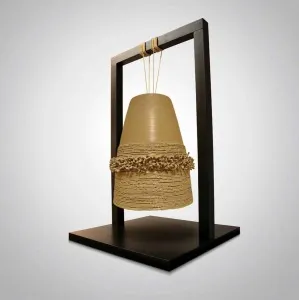 BETÜL DEMİR tarafından 2014 yılında 40x40x60 cm ölçülerinde Seramik tekniği ile yapılmıştır.