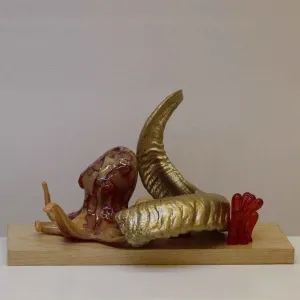 TAHA BAYDAR tarafından Serbest Sıcak Cam Şekillendirme tekniği ile yapılmıştır.