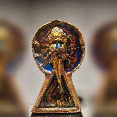 ORÇUN İLTER tarafından 2025 yılında 15x15x32 cm ölçülerinde Stoneware, Serbest elle şekillendirme, 1200 °C tekniği ile yapılmıştır.