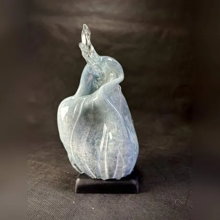 TAHA BAYDAR tarafından 2025 yılında 25x13x12 cm ölçülerinde Sıcak Cam Şekillendirme tekniği ile yapılmıştır.