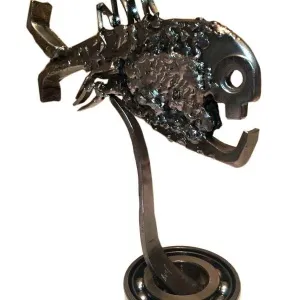 ASAF ERDEMLİ tarafından 2016 yılında  cm ölçülerinde Metal tekniği ile yapılmıştır.