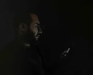 YİĞİT ALTIPARMAKOĞULLARI tarafından 2016 yılında 40x50 cm ölçülerinde Tuval üzeri yağlı boya tekniği ile yapılmıştır.